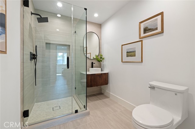 8840 Valjean Avenue, North Hills CA: https://media.crmls.org/medias/deb96bb1-79fb-41da-8112-a65de1987546.jpg