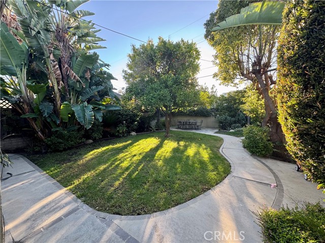 Detail Gallery Image 22 of 29 For 5821 Columbus Ave, Van Nuys,  CA 91411 - 4 Beds | 2 Baths