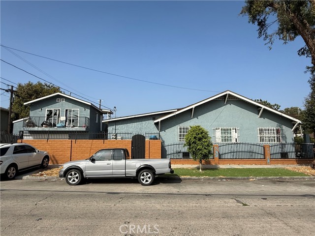 Detail Gallery Image 6 of 7 For 1300 W 71st, Los Angeles,  CA 90044 - – Beds | – Baths