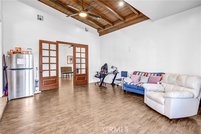 Detail Gallery Image 14 of 52 For 1048 S Willow, West Covina,  CA 91790 - 4 Beds | 3 Baths