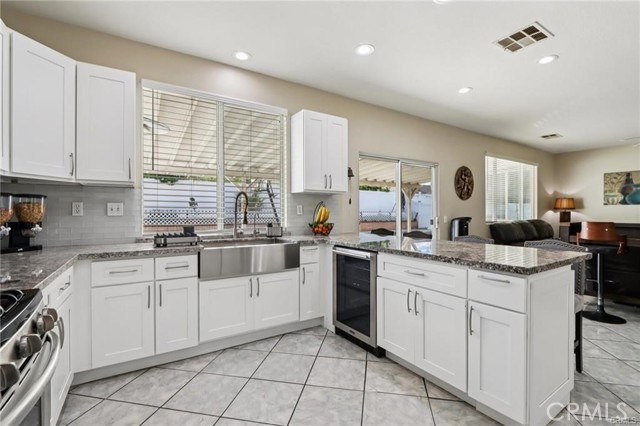 Detail Gallery Image 15 of 59 For 3515 Churchill Ln, Perris,  CA 92571 - 4 Beds | 2 Baths