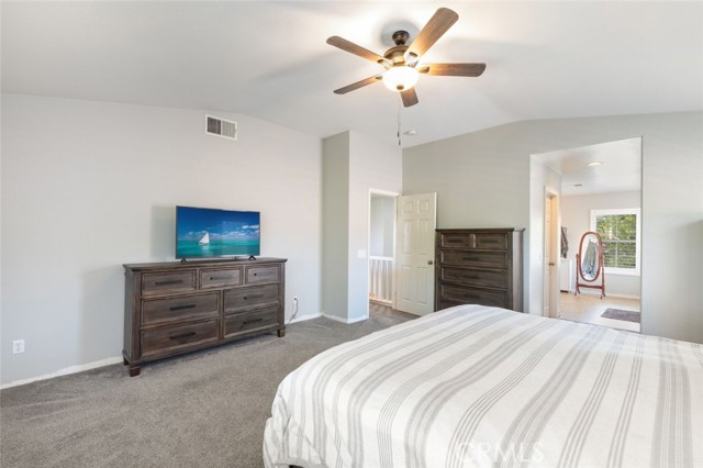 33192 Vermont Road, Temecula CA: https://media.crmls.org/medias/debab2f8-48cd-4a95-ba3f-67bc8f8bd52f.jpg