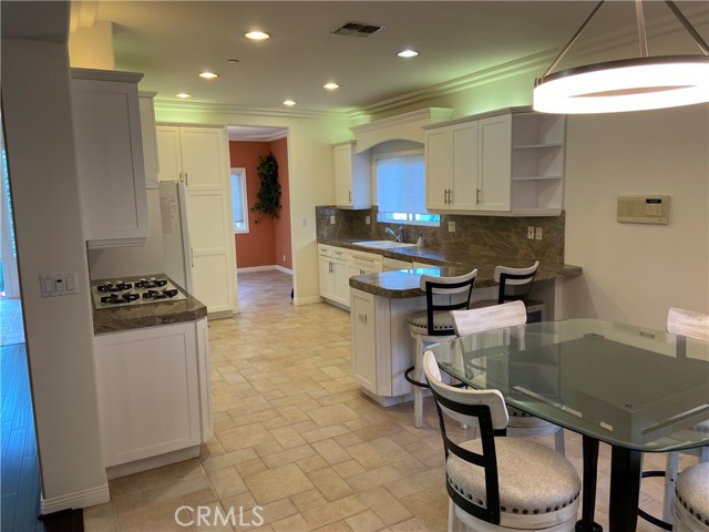 Well maintained kitchen