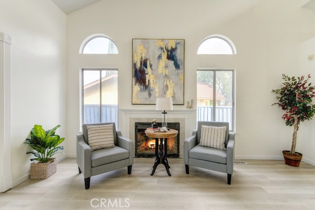 Detail Gallery Image 8 of 32 For 14 Fernwood Ct, Pittsburg,  CA 94565 - 4 Beds | 2/1 Baths