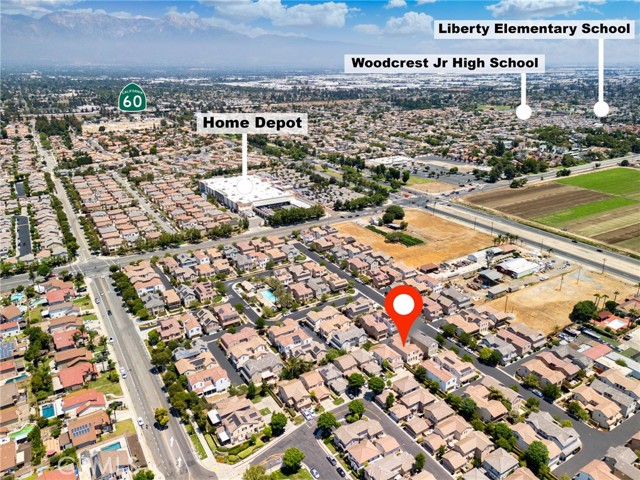 13016 Waterlily Way, Chino CA: https://media.crmls.org/medias/debb2c49-937f-41ef-a48c-80f9f195ffc9.jpg