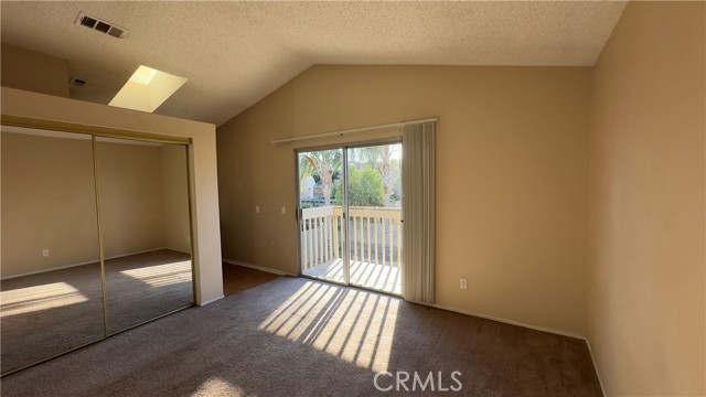 Detail Gallery Image 5 of 18 For 16413 Saddlebrook Ln, Moreno Valley,  CA 92551 - 3 Beds | 2/1 Baths