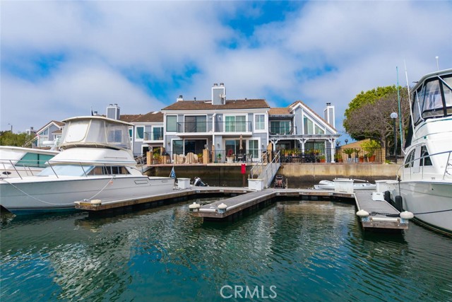 Detail Gallery Image 2 of 2 For 16154 Tortola, Huntington Beach,  CA 92649 - 3 Beds | 3 Baths