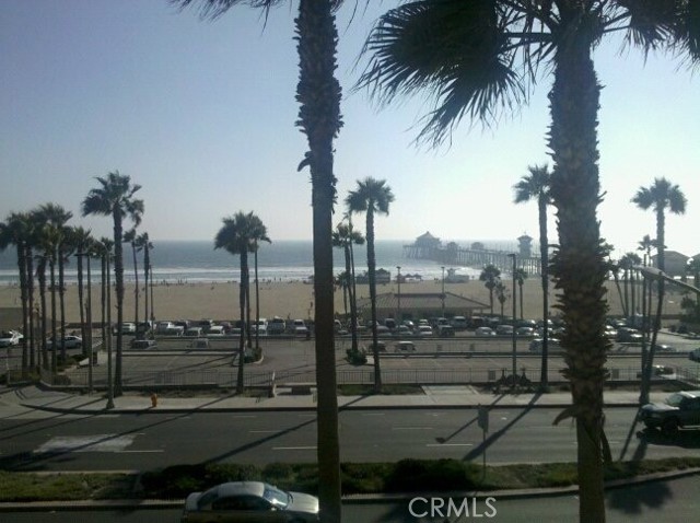 504 12th Street, Huntington Beach CA: https://media.crmls.org/medias/debcfacc-d152-4ed8-bfdb-bd671e518a2b.jpg
