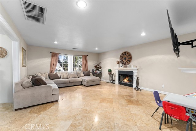 Detail Gallery Image 13 of 43 For 16633 Doublegrove St, La Puente,  CA 91744 - 4 Beds | 3 Baths