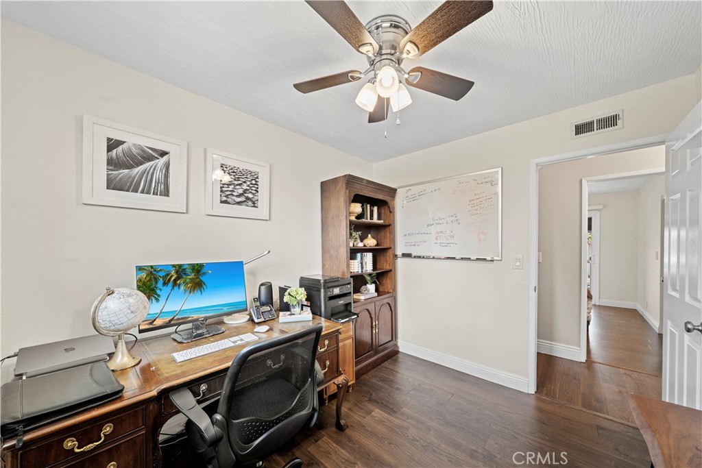 MLS #OC25267288 image #24