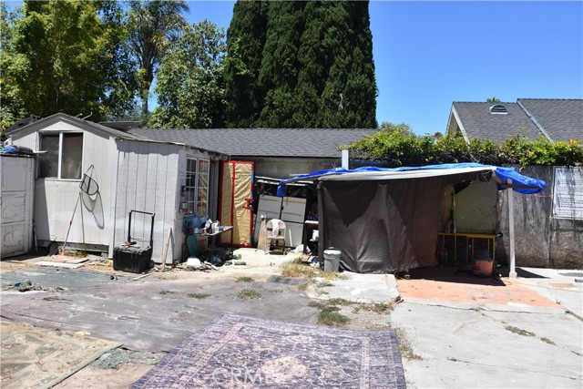 5318 Irvington Place, Los Angeles CA: https://media.crmls.org/medias/debe52b5-8b0d-4f07-be34-aed31a7ddd66.jpg