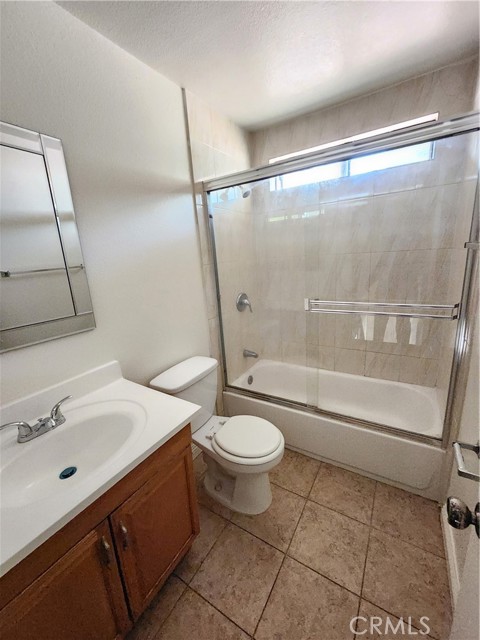 Detail Gallery Image 13 of 16 For 130 E Merrill Ave, Rialto,  CA 92376 - 2 Beds | 1/1 Baths