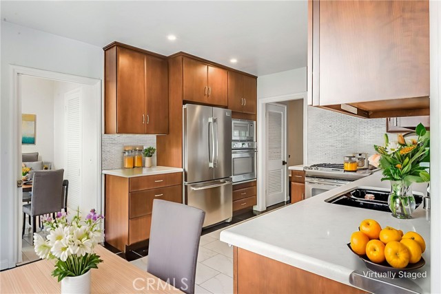 Detail Gallery Image 7 of 26 For 1732 Palos Verdes Dr, Palos Verdes Estates,  CA 90274 - 3 Beds | 2 Baths