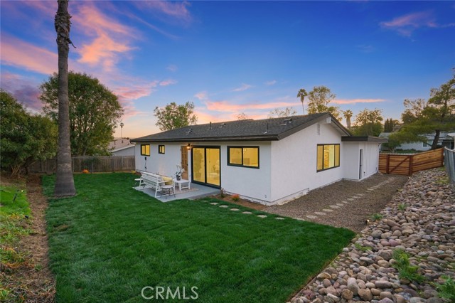 13455 Carriage Road, Poway CA: https://media.crmls.org/medias/debf24bd-95b2-4e5d-8f4e-926192c01a80.jpg