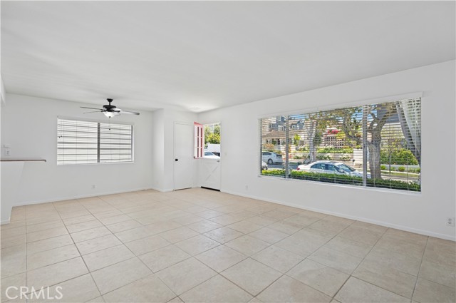 Detail Gallery Image 5 of 18 For 705 Orchid Ave, Corona Del Mar,  CA 92625 - 3 Beds | 3 Baths