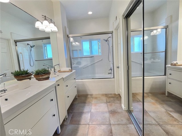 Detail Gallery Image 24 of 35 For 222 Hartford Dr #130,  Newport Beach,  CA 92660 - 3 Beds | 3 Baths