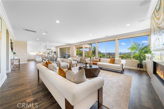 16389 Viewcrest Road, Chino Hills CA: https://media.crmls.org/medias/debfddc0-3612-4130-87f0-da7b76e86d51.jpg