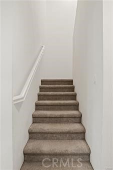 https://media.crmls.org/medias/dec076df-630c-49e7-83ec-0fab1c066721.jpg?preset=X-Large