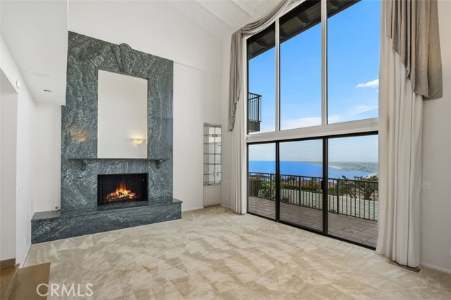 953 Via Del Monte, Palos Verdes Estates CA: https://media.crmls.org/medias/dec07fe2-7080-4caf-8ad8-03c749d078f0.jpg