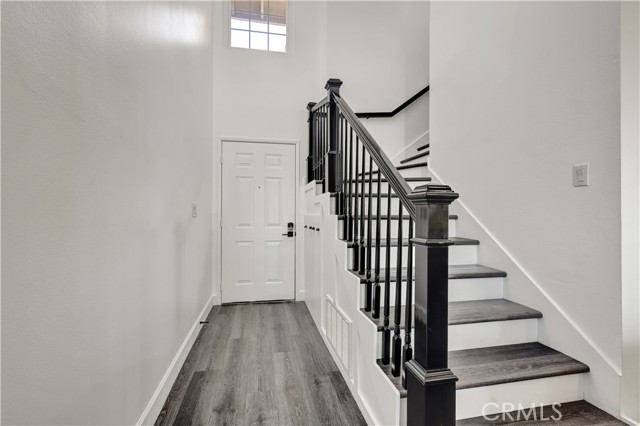 Detail Gallery Image 8 of 50 For 28102 Bobwhite #3,  Saugus,  CA 91350 - 3 Beds | 2/1 Baths