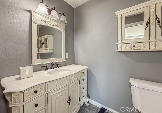Detail Gallery Image 21 of 39 For 24022 Wildwood Canyon Rd, Newhall,  CA 91321 - 3 Beds | 2 Baths