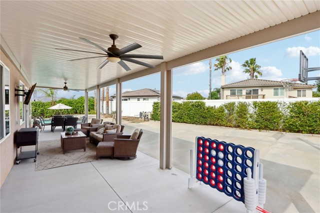 28437 N Star Ln Lane, Menifee CA: https://media.crmls.org/medias/dec0ee10-4e31-4b93-b276-3e5c0877a9a8.jpg