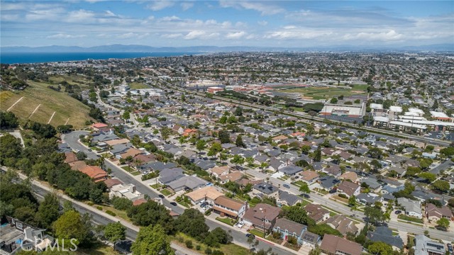 Detail Gallery Image 52 of 65 For 4409 Vista Largo, Torrance,  CA 90505 - 4 Beds | 3 Baths