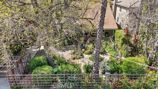 Detail Gallery Image 32 of 35 For 4963 Haskell Ave, Encino,  CA 91436 - 4 Beds | 2 Baths