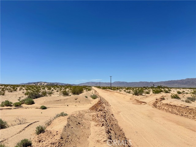 Detail Gallery Image 4 of 6 For 1 Ruby Dr, Twentynine Palms,  CA 92277 - – Beds | – Baths