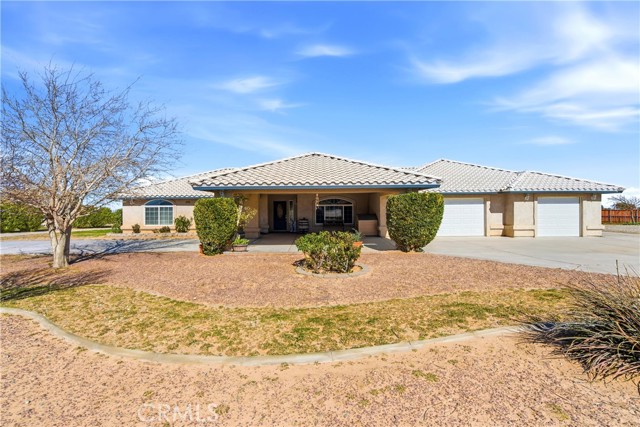Detail Gallery Image 3 of 58 For 7330 Smoke Tree, Phelan,  CA 92371 - 4 Beds | 3 Baths
