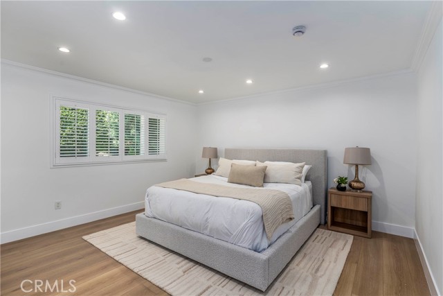 22608 Crespi Street, Woodland Hills CA: https://media.crmls.org/medias/dec3582b-4463-4db9-bf3f-3d81e31648ca.jpg