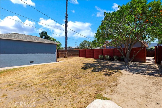 Detail Gallery Image 16 of 16 For 7517 Louise Ave, Lake Balboa,  CA 91406 - 2 Beds | 2 Baths