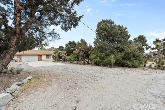 Detail Gallery Image 3 of 39 For 7370 Scrub Oak Dr, Wrightwood,  CA 92397 - 3 Beds | 2/1 Baths