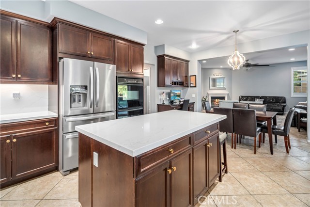Detail Gallery Image 13 of 60 For 4762 W Avenue J6, Lancaster,  CA 93536 - 5 Beds | 3 Baths