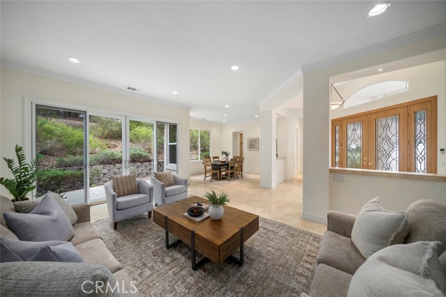 615 Sweet Donna Place, Nipomo CA: https://media.crmls.org/medias/dec63f31-7c86-404a-bfc7-cc4a888a8979.jpg