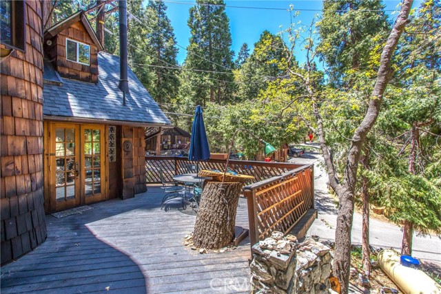 Detail Gallery Image 5 of 34 For 9323 Cedar Dr, Forest Falls,  CA 92339 - 1 Beds | 1/1 Baths