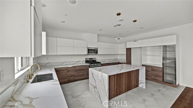 Image 8 of 49 For 14424 Buvan Ct