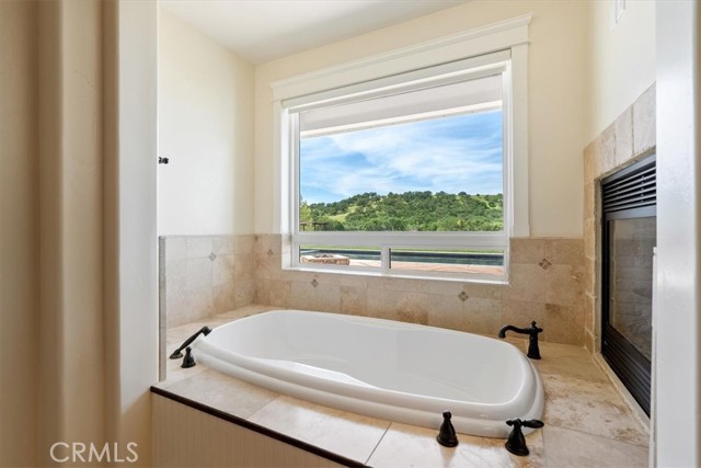 Detail Gallery Image 23 of 64 For 775 via Del Salinas, Paso Robles,  CA 93446 - 4 Beds | 3/1 Baths
