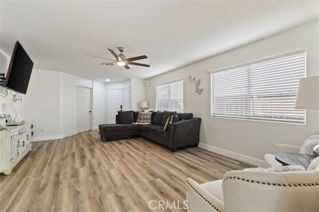 Detail Gallery Image 9 of 39 For 26395 Old Anvil Ln, Moreno Valley,  CA 92555 - 4 Beds | 2 Baths