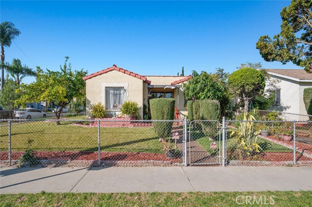 Detail Gallery Image 1 of 1 For 2295 Couts Ave, Commerce,  CA 90040 - 3 Beds | 2 Baths