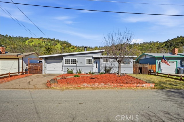 Detail Gallery Image 38 of 39 For 12762 Shoreview Dr, Clearlake Oaks,  CA 95423 - 2 Beds | 2 Baths