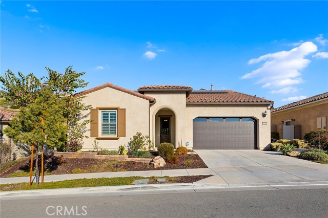 11360 Alton Drive, Corona CA: https://media.crmls.org/medias/decbffc0-5387-4f11-a3ca-f85ac65336c1.jpg