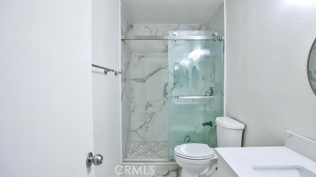 206 N Newhope Street, Santa Ana CA: https://media.crmls.org/medias/decc5b6b-8e88-426c-b191-8ffd1fbbdae3.jpg