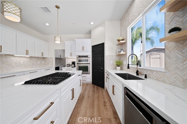 8067 Terraza Court, Riverside CA: https://media.crmls.org/medias/deccbd56-91d4-475a-baac-f84f2cbcd225.jpg