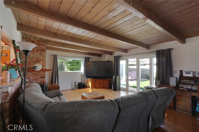 Detail Gallery Image 4 of 31 For 16837 Itasca, Northridge,  CA 91343 - 4 Beds | 3 Baths