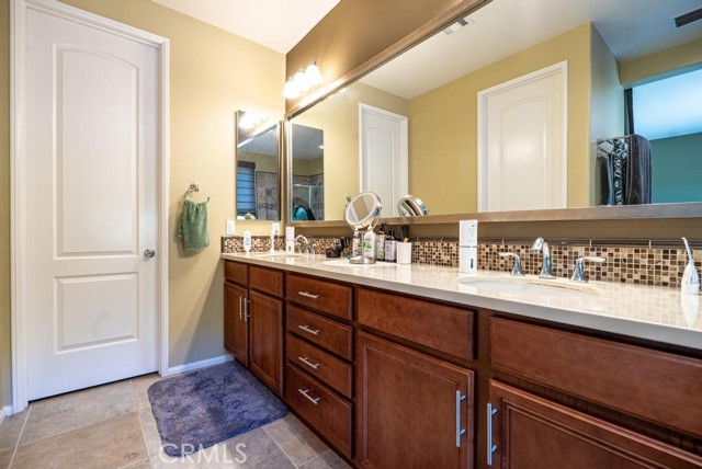 Detail Gallery Image 20 of 34 For 28645 Farrier Dr, Valencia,  CA 91354 - 4 Beds | 3/1 Baths