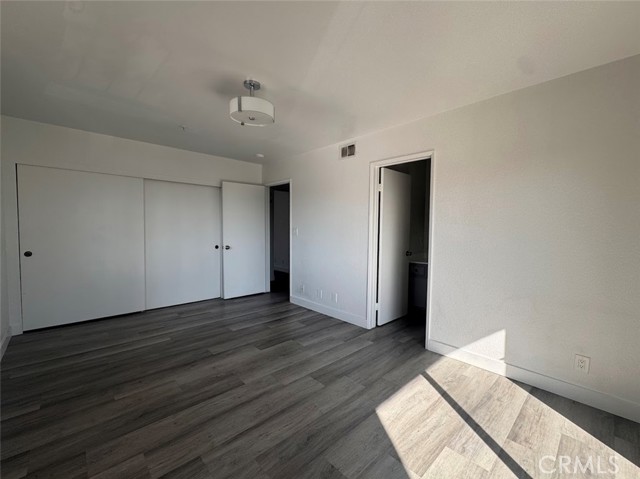 Detail Gallery Image 9 of 12 For 77 N Holliston Ave, Pasadena,  CA 91106 - 2 Beds | 2 Baths