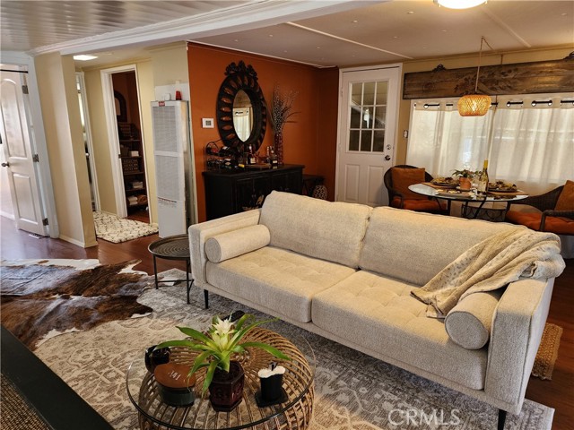 Detail Gallery Image 3 of 56 For 6220 E Sea Breeze Dr #77,  Long Beach,  CA 90803 - 2 Beds | 1 Baths