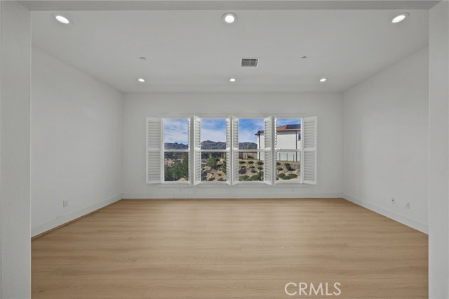 Detail Gallery Image 7 of 60 For 20638 W Deer Grass Ct Ct, Porter Ranch,  CA 91326 - 5 Beds | 5/1 Baths