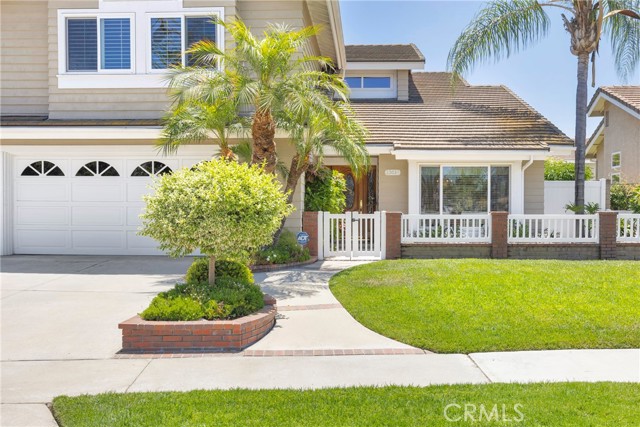 13614 Destino Place, Cerritos CA: https://media.crmls.org/medias/decec1fd-802f-4c16-80e7-3b1900106b4c.jpg